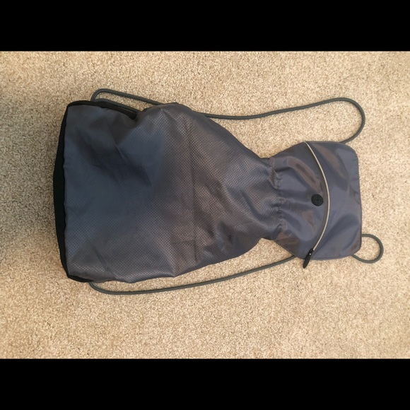 New balance men’s backpack(with string straps) - Picture 3 of 4